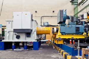 Machine pour équilibreuse de turbine à l'essai.